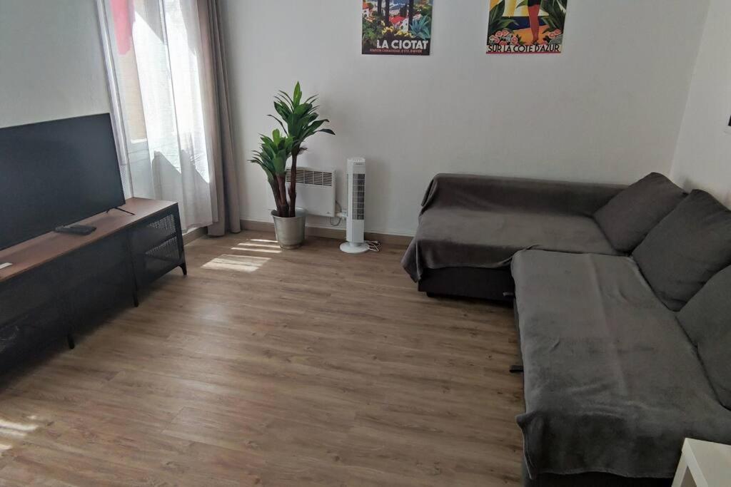 Apartamento Appart De Charme Plein Centre La Ciotat Exterior foto